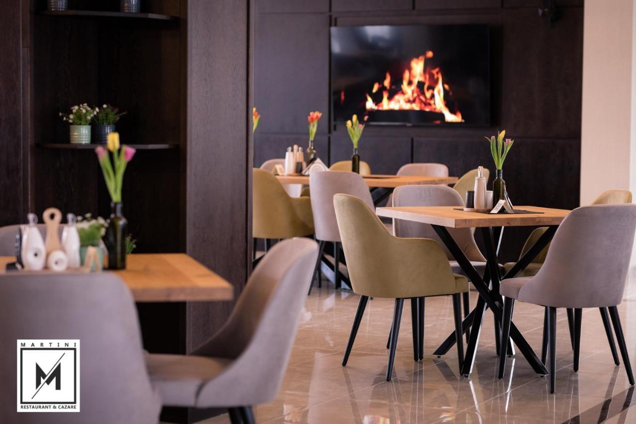Martini Restaurant & Cazare Sebesel المظهر الخارجي الصورة