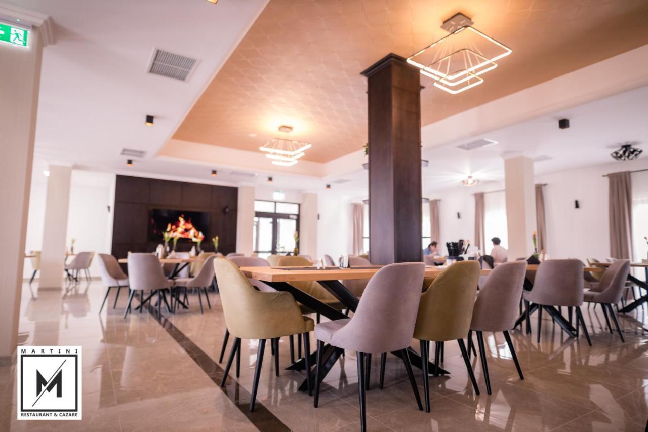 Martini Restaurant & Cazare Sebesel المظهر الخارجي الصورة
