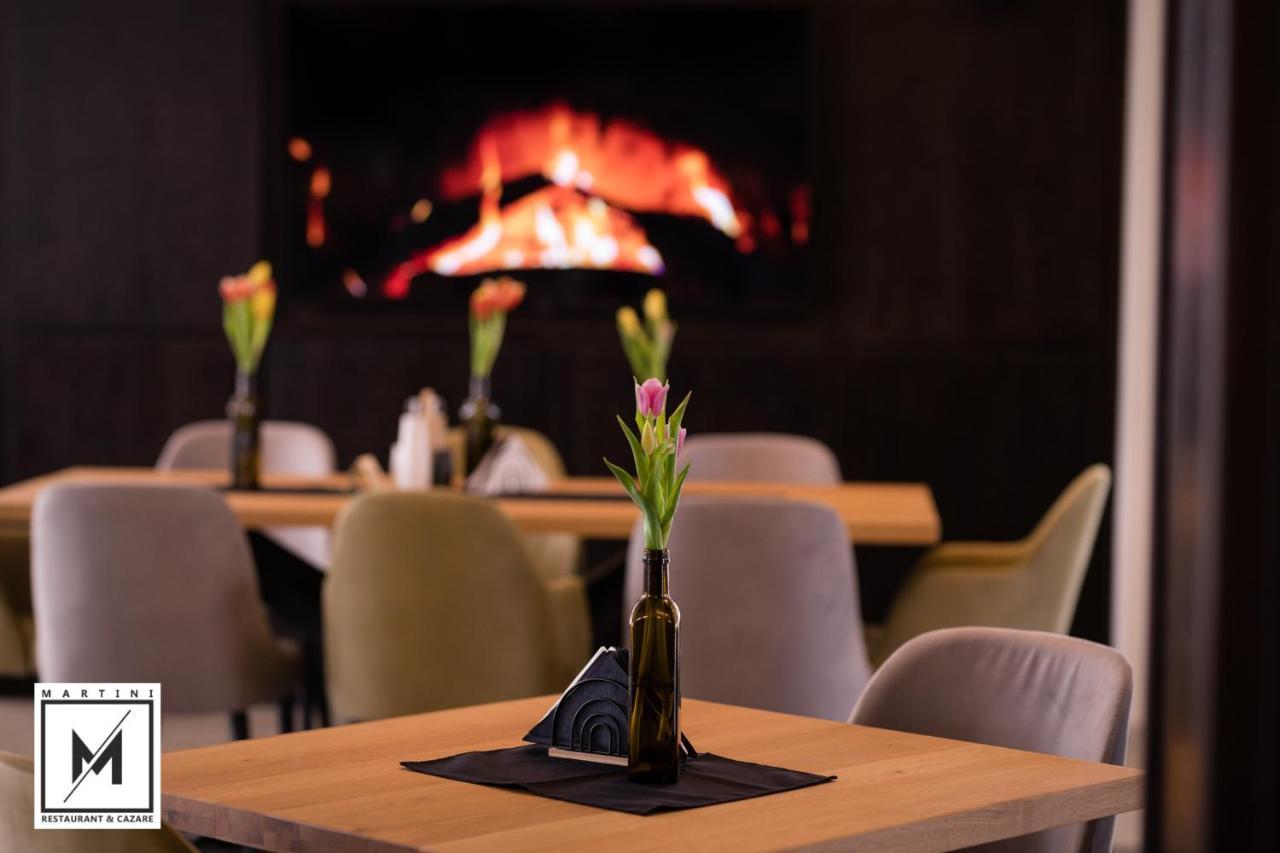 Martini Restaurant & Cazare Sebesel المظهر الخارجي الصورة