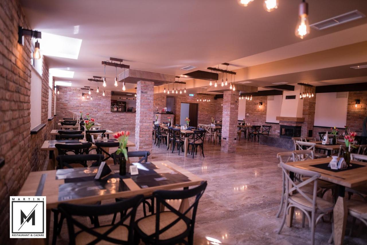 Martini Restaurant & Cazare Sebesel المظهر الخارجي الصورة