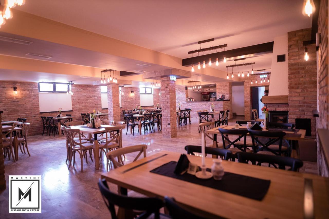Martini Restaurant & Cazare Sebesel المظهر الخارجي الصورة